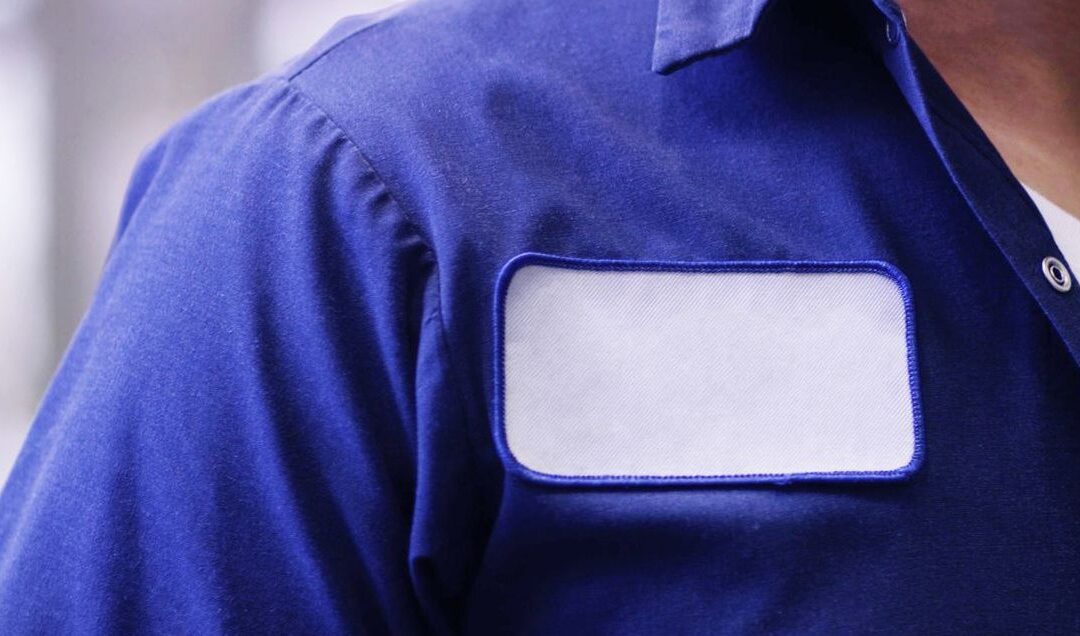 How a Professional Uniform Program Builds Customer Trust