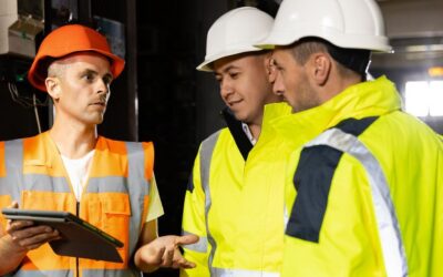 A Guide to High Visibility Workwear This Fall